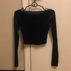 Fitted velvet crop top